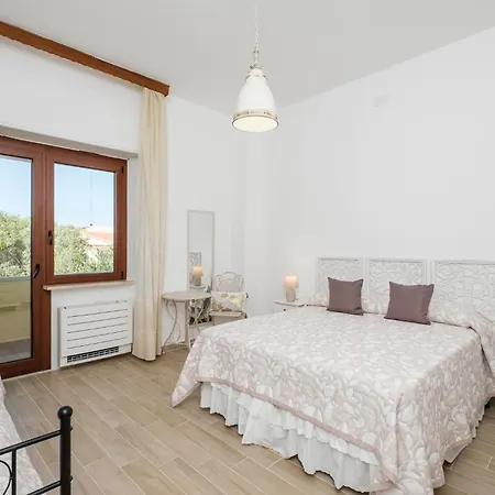 Maison d'hôtes Domus Ilex- In Via Livorno 6