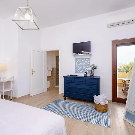 Maison d'hôtes Domus Ilex- In Via Livorno 6