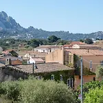 Domus Ilex Πανσιόν